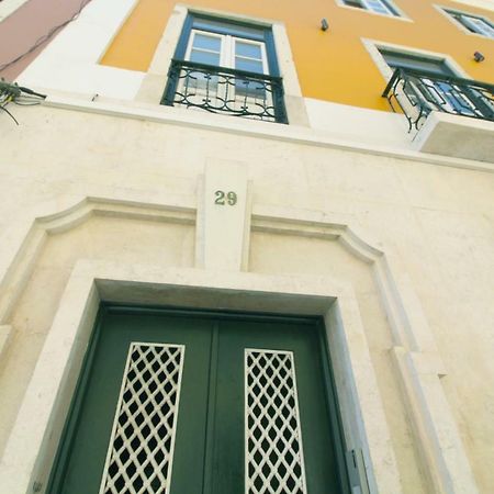 Room In Marechal Saldanha 3Rd Floor Lisbon Luaran gambar