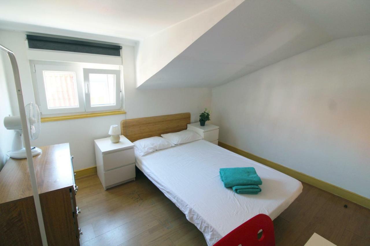 Room In Marechal Saldanha 3Rd Floor Lisbon Bilik gambar
