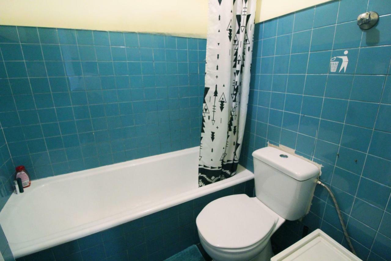 Room In Marechal Saldanha 3Rd Floor Lisbon Luaran gambar
